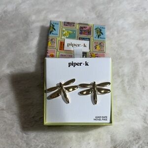 Piper K gold dragonfly post earrings